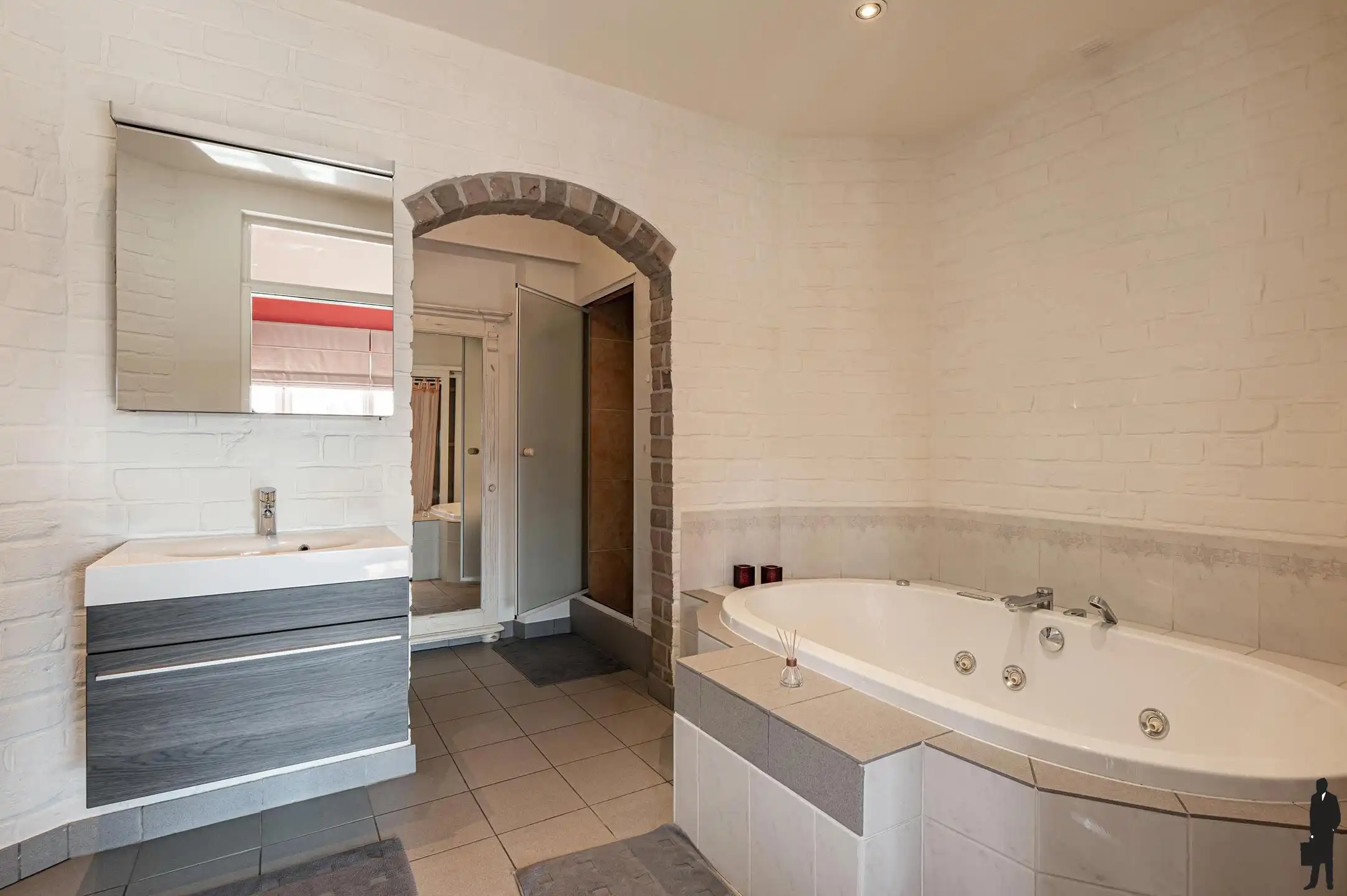 Exclusieve mediterraanse villa met 3 slpk, 3 bdk en parktuin foto 13