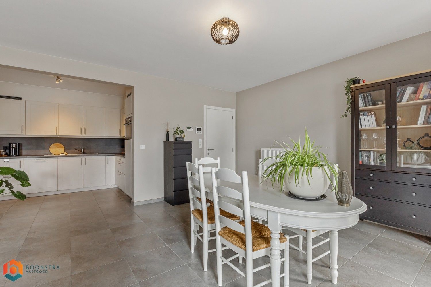 Mooi Glv-appartement met 1 slaapkamer en ondergrondse staanplaats foto 10