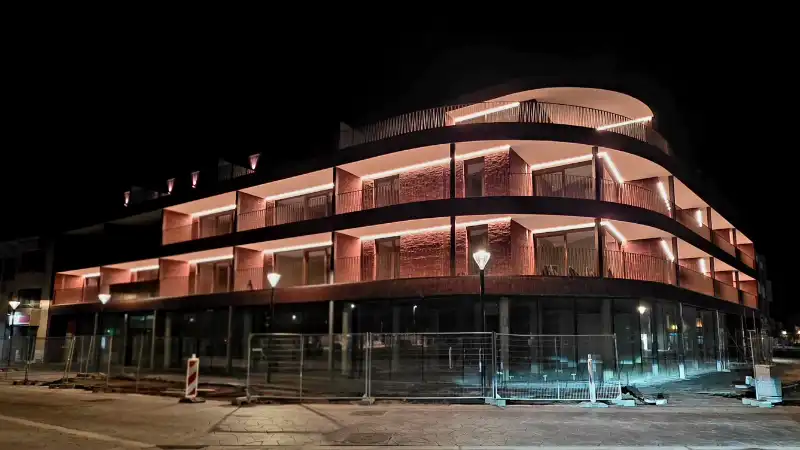 Prachtig BEN-penthouse met 1 slpk, terras, parking én zonnepanelen in het centrum van Houthalen foto 11