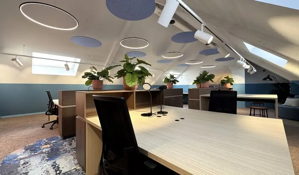 Full-service kantoorruimte in BluePoint Business Center foto 5