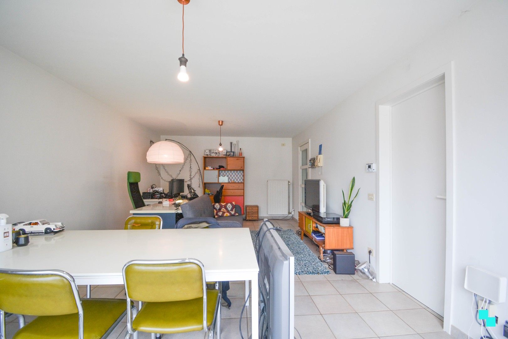 Appartement met ruim terras & garagebox - centrum Hooglede foto 4