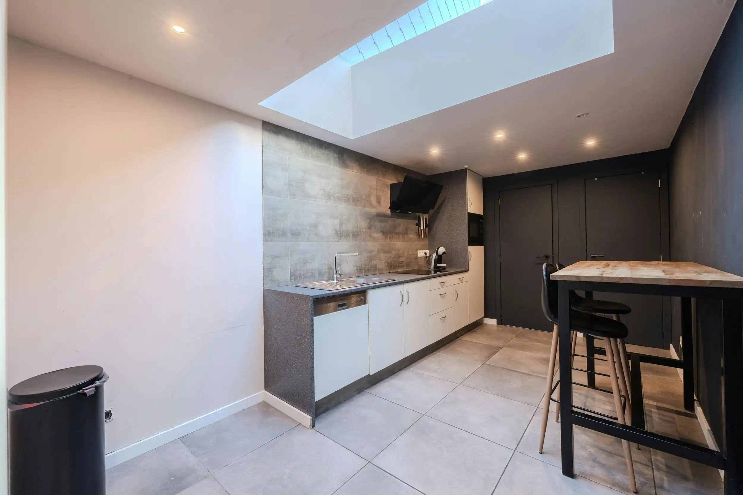 Gerenoveerde woning te koop in hartje Mariakerke te Oostende foto 7