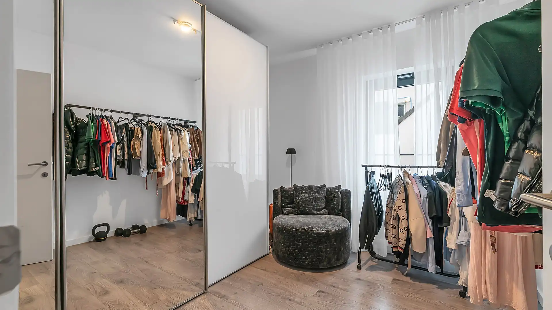 Exclusief appartement met luxueuze open keuken en terras van 110 m² in Maasmechelen. foto 9