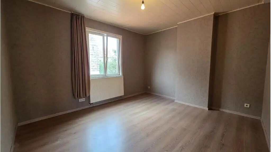 Comfortabele 3-slaapkamerwoning met Terras te koop in Brugge foto 5