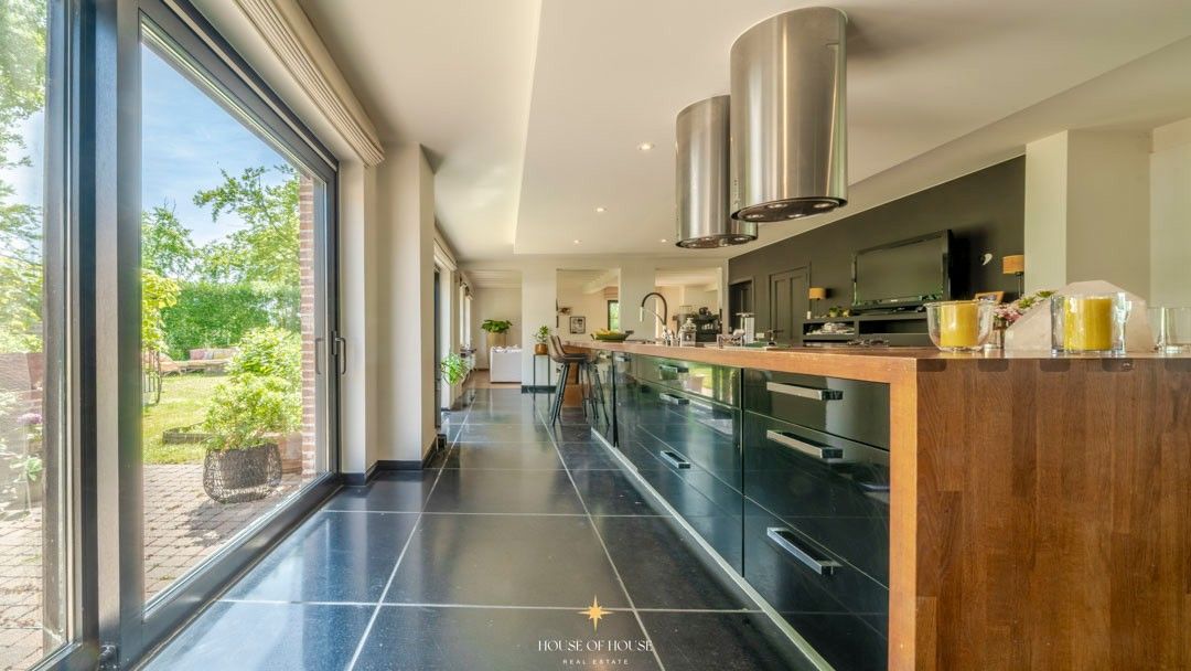 Sfeervolle landelijke villa met charmante tuin en prachtig verzicht foto 10