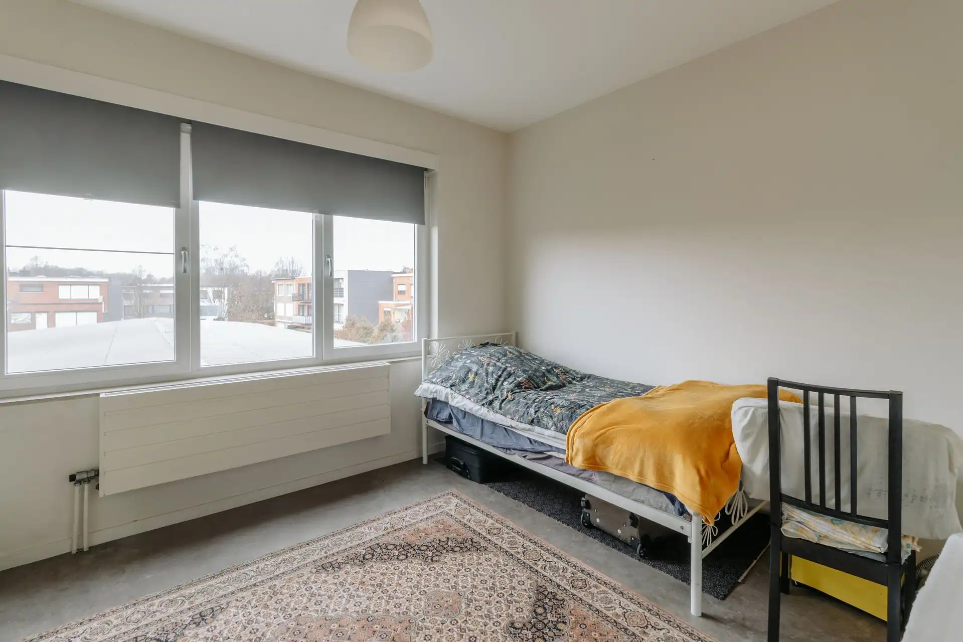 Lichtrijk 2‑slpk appartement met twee terrassen in Wilrijk! foto 9