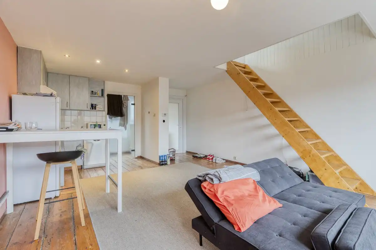 Appartement te koop aan het Hessenplein in Antwerpen foto 2