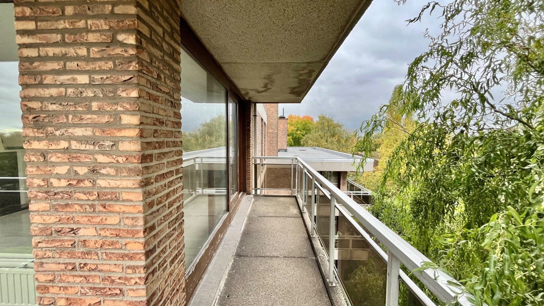 Groot appartement met terras, verzicht, staanplaats en 2 kamers foto 11