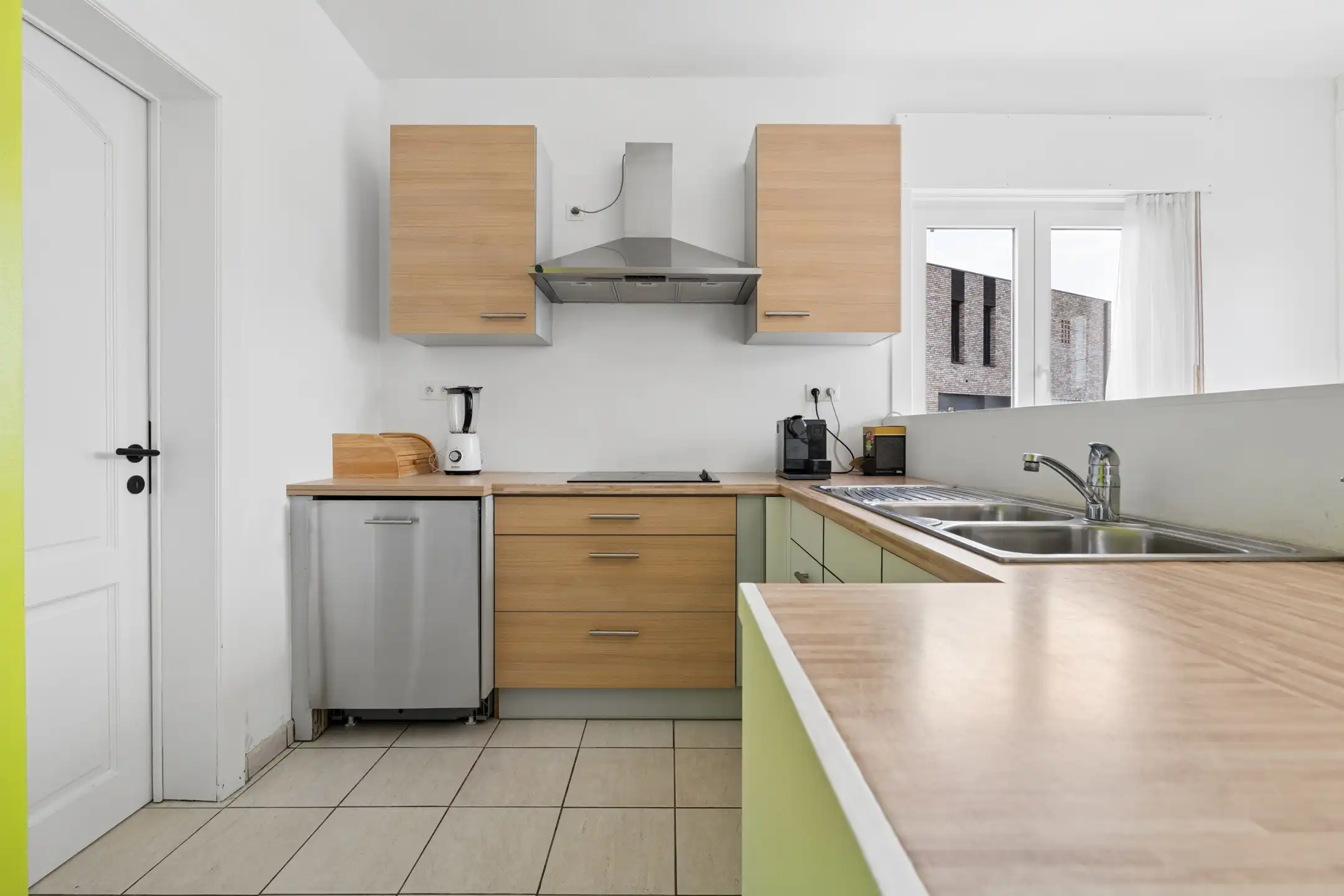 gerenoveerde woning met 3 slaapkamers, garage en tuin foto 8