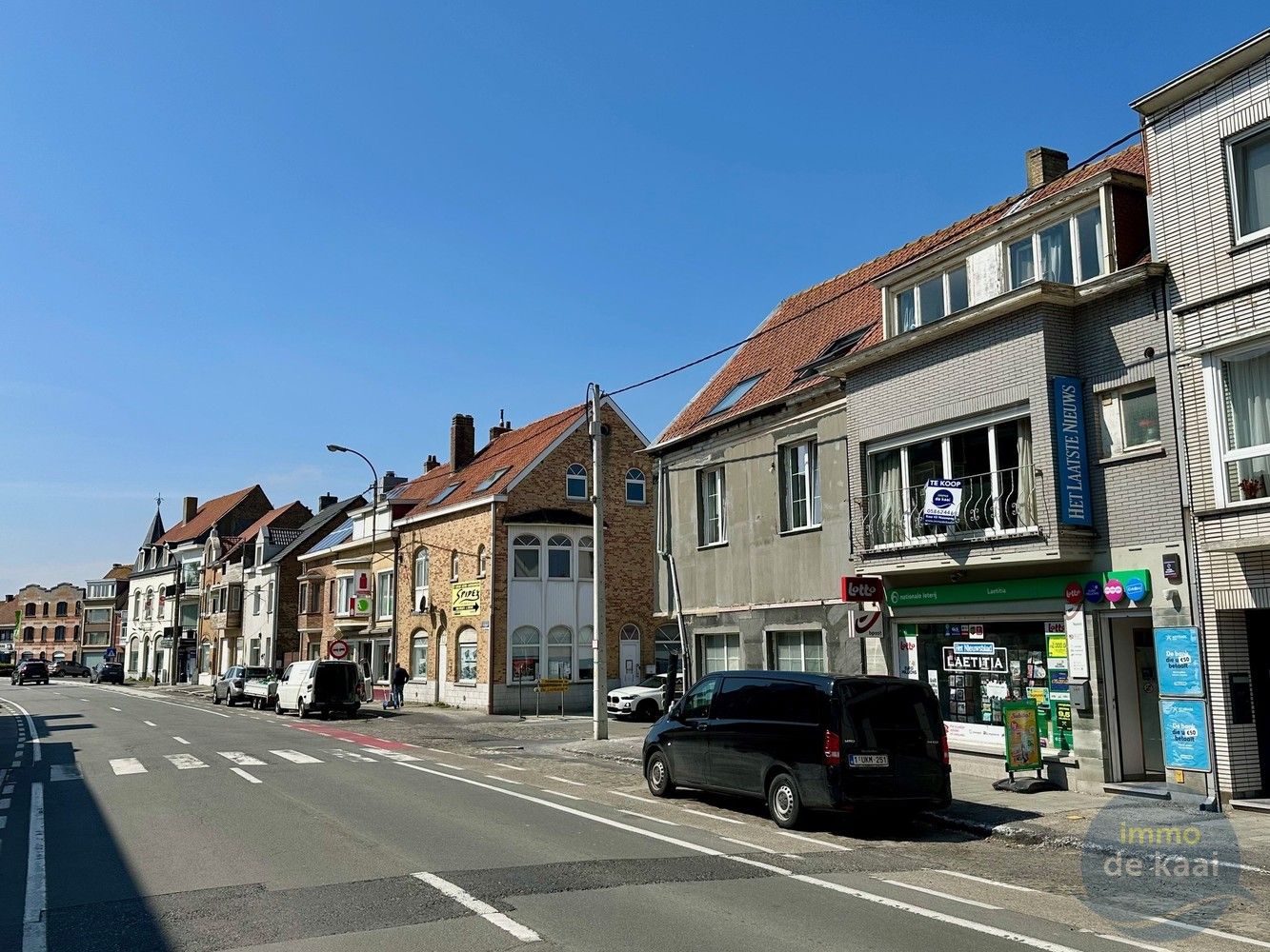 Woning met handelszaak - te renoveren - 300m² foto {{pictureIndex}}