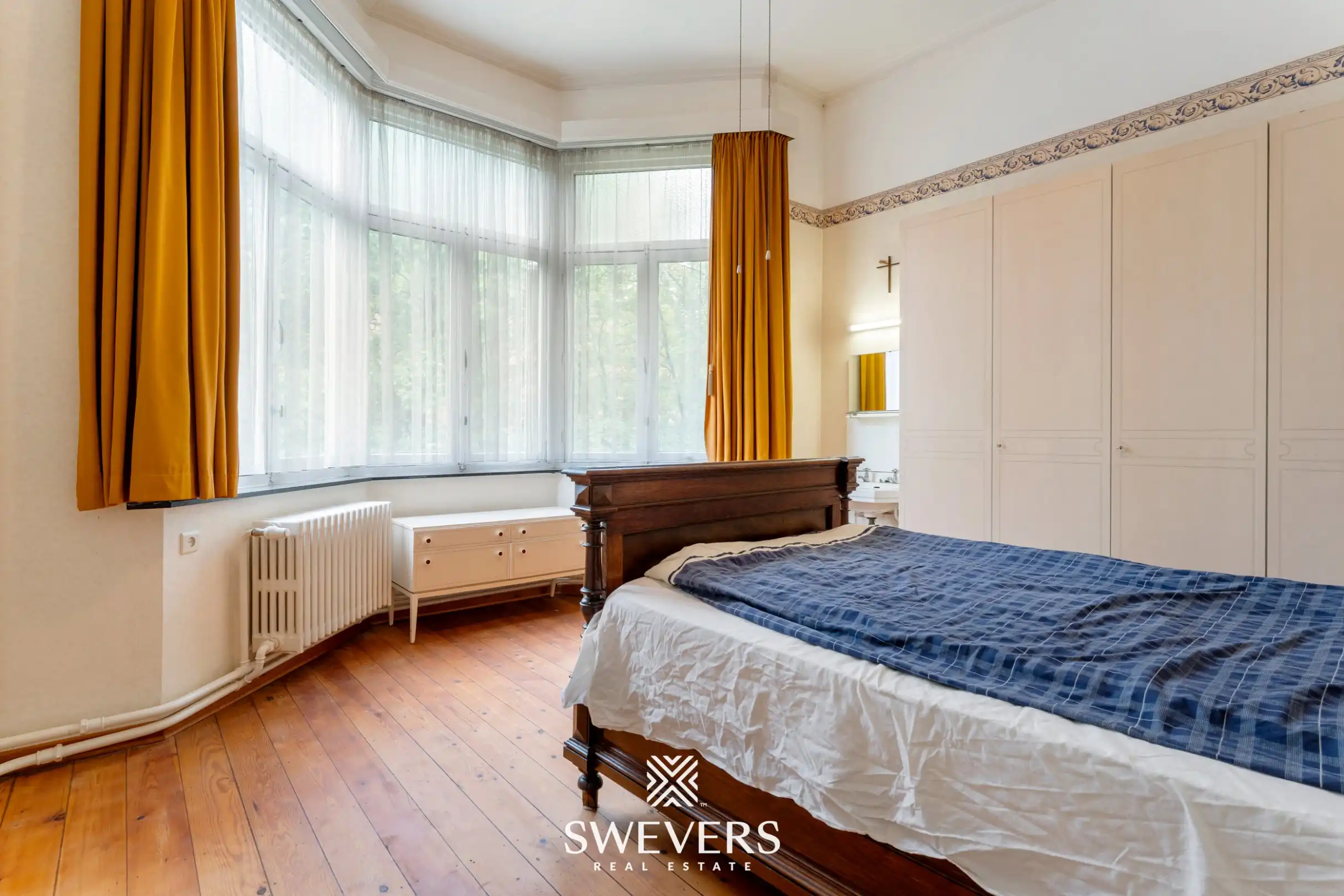 Karaktervolle herenwoning op knap perceel (20are) tegenover be-MINE foto 22