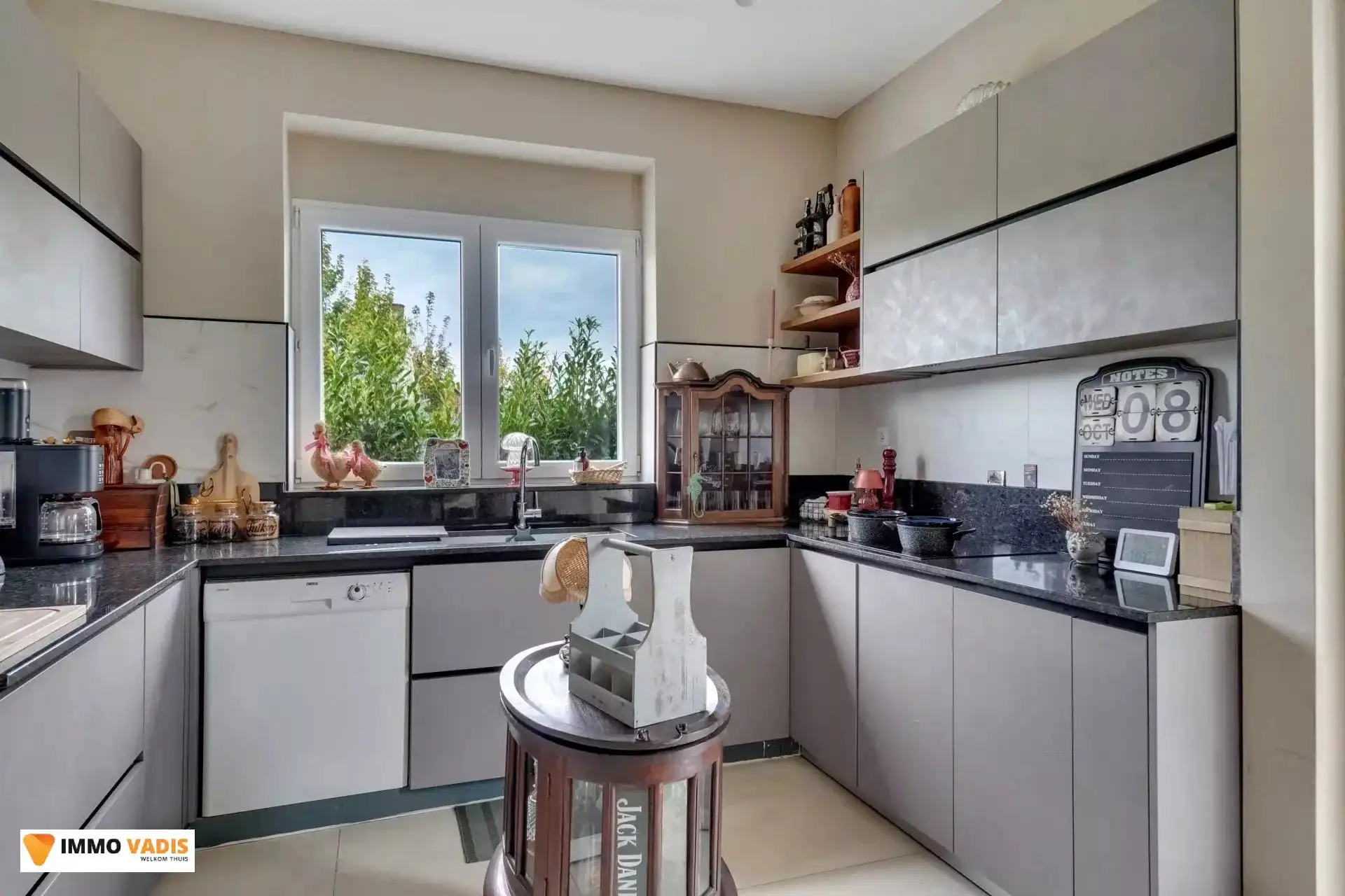 Gezellige woning in het landelijke Veldwezelt foto 9