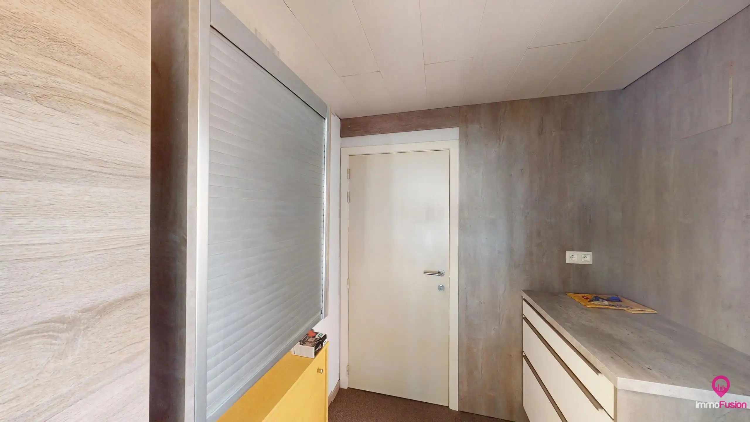 Strategisch gelegen woon-werkpand met ruime studio! foto 8