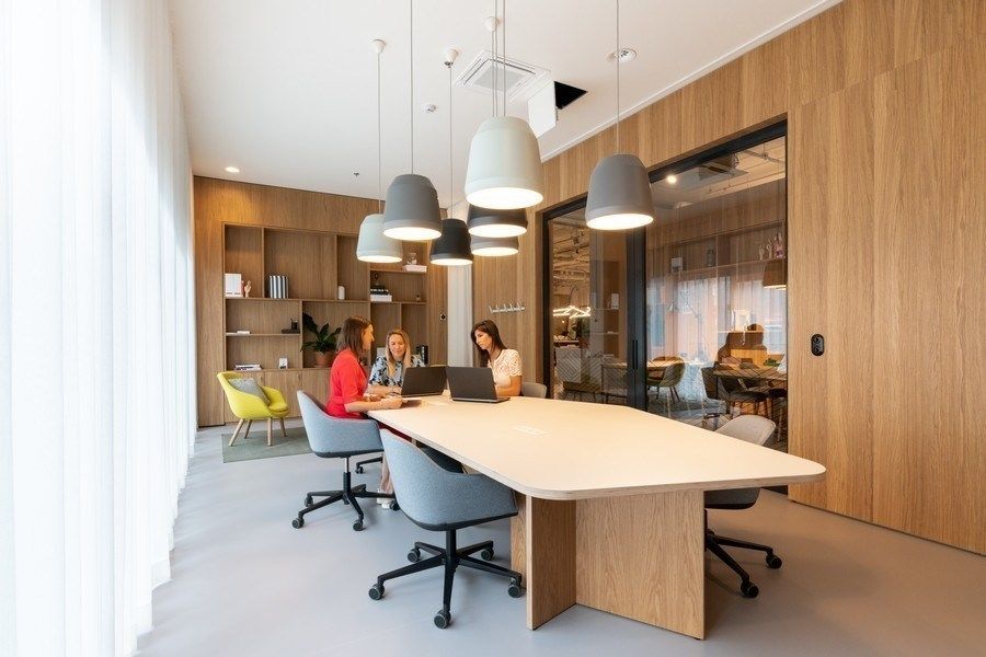 Hippe full-service kantoren in Spaces Gent Zuiderpoort foto 9