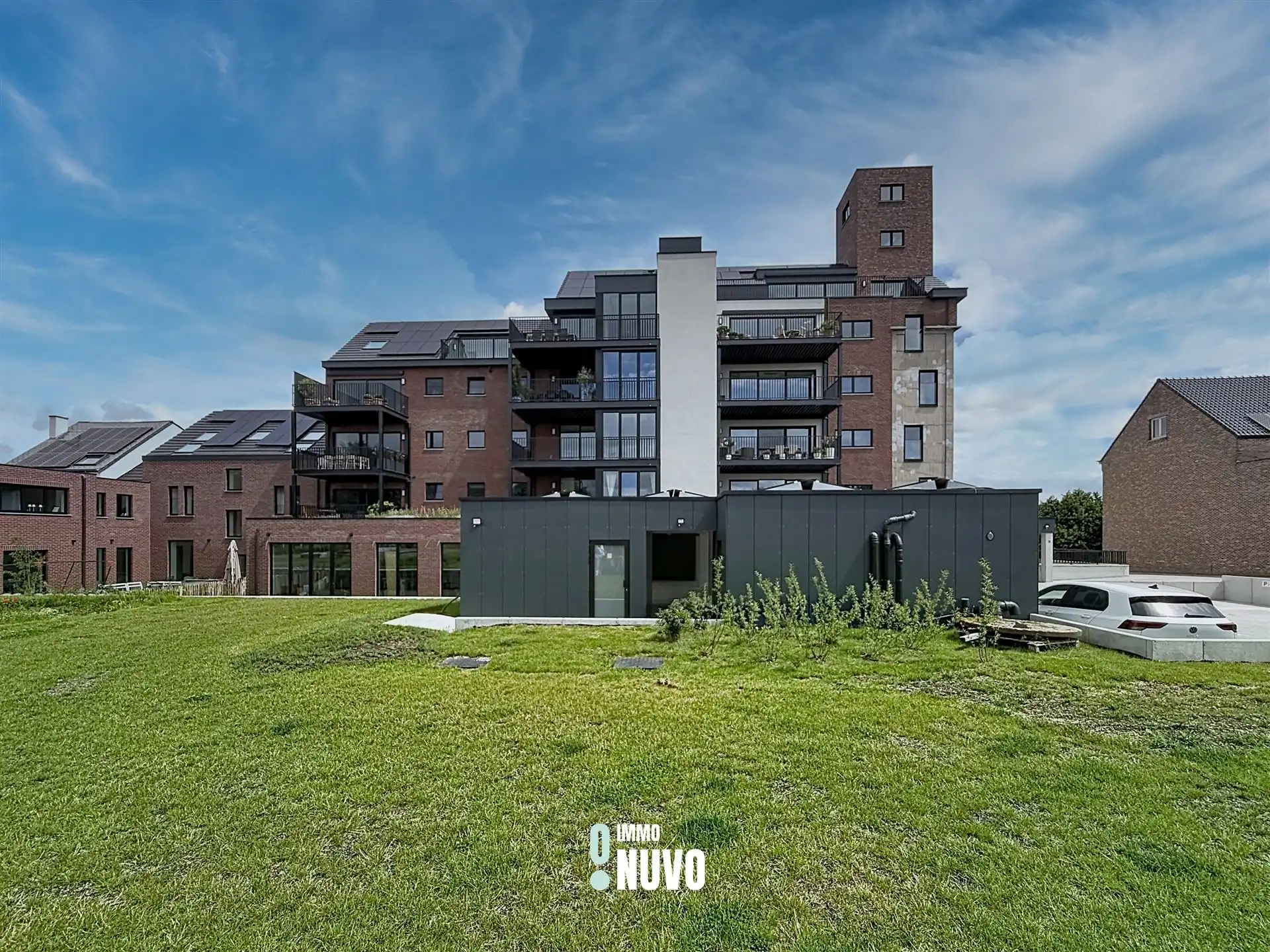 Stijlvol penthouse met 3 slaapkamers, bureau en ruim terras  foto 23