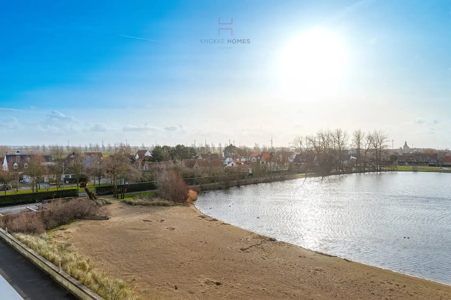 Instapklaar vernieuwd vakantie-appartement met Zuidgericht terras en open zicht in Duinbergen foto 14