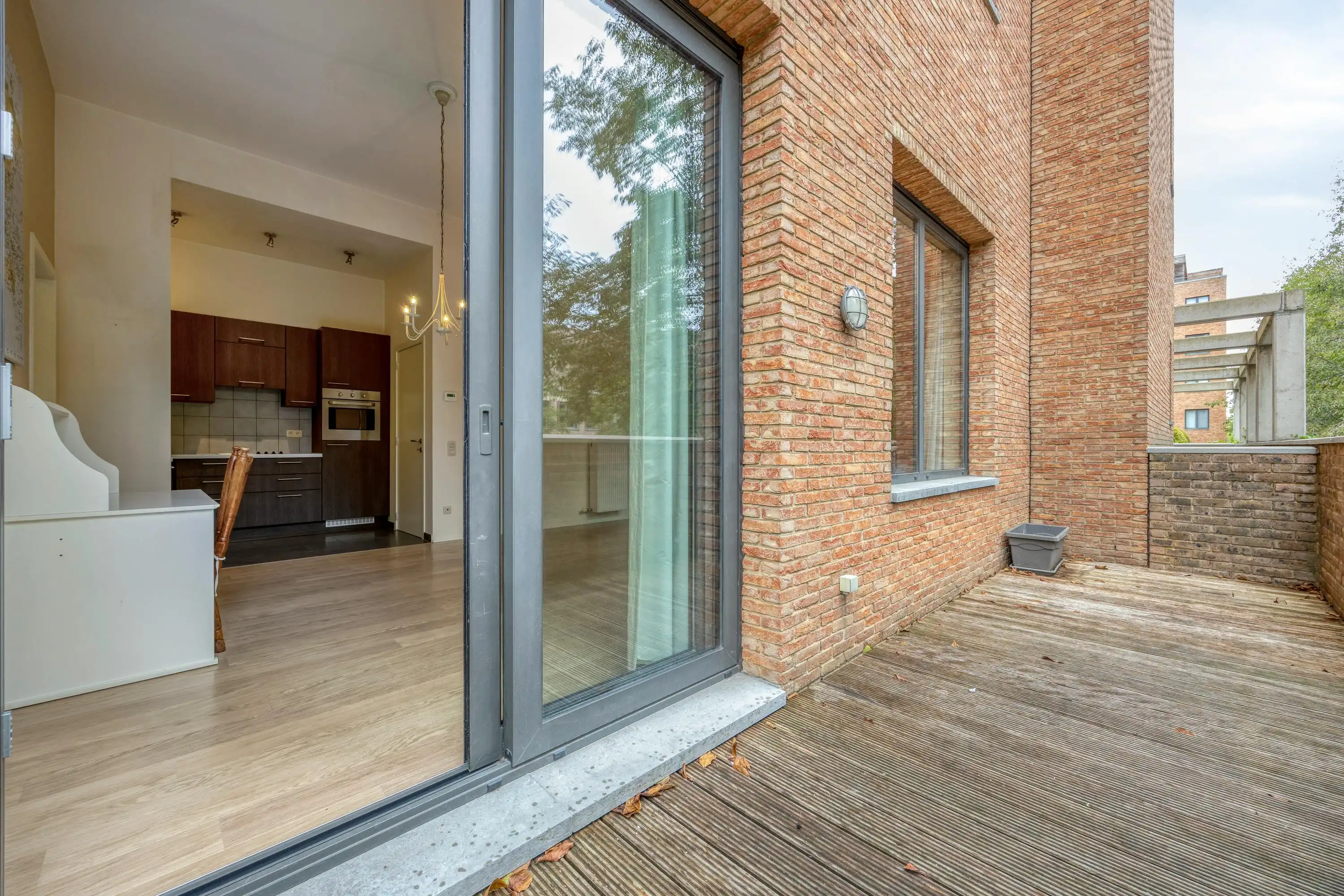 Instapklaar 1-slaapkamerappartement met ruim terras centrum Hasselt foto 10