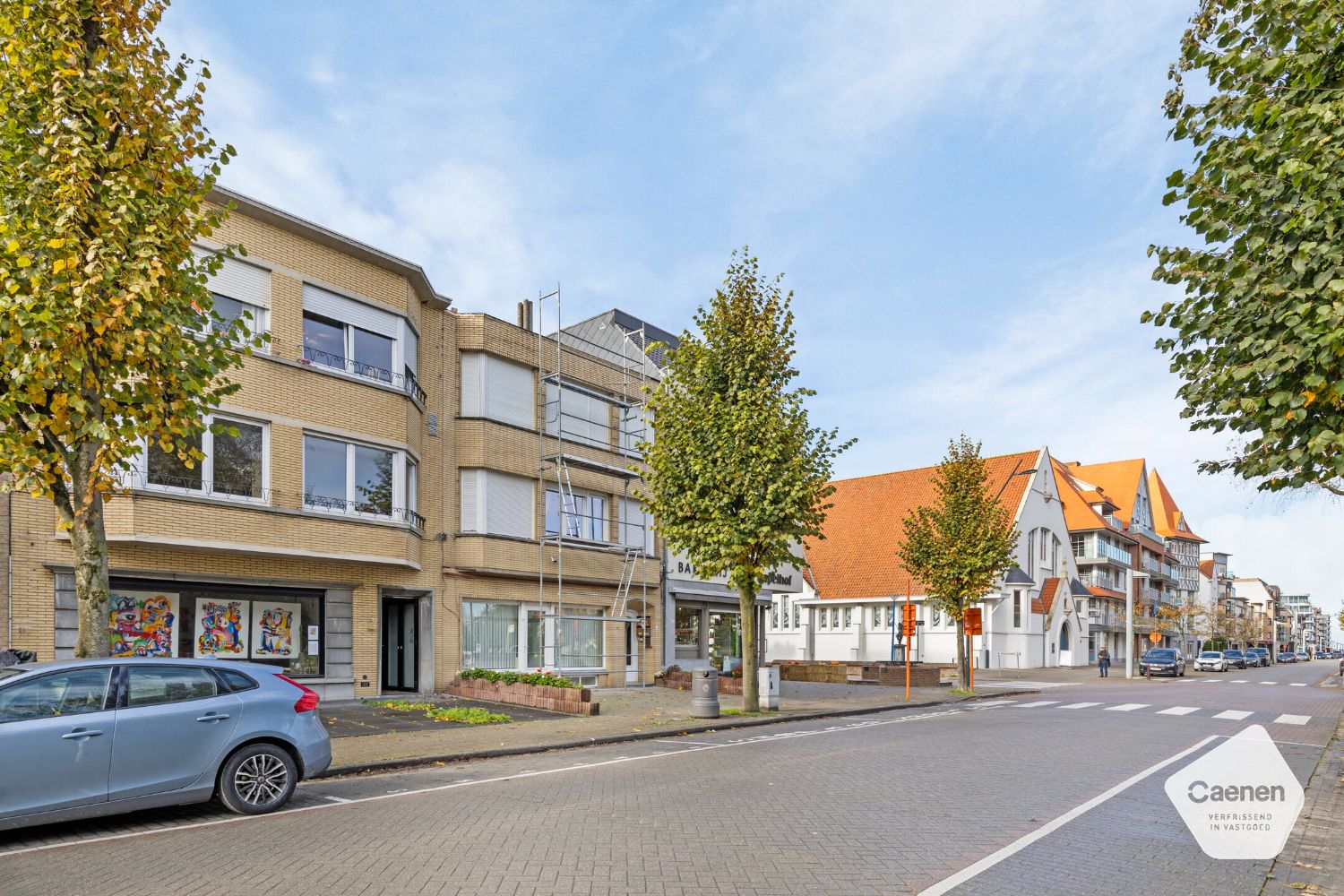 Ruim appartement in de gegeerde strandlaan van Sint-Idesbald foto 12