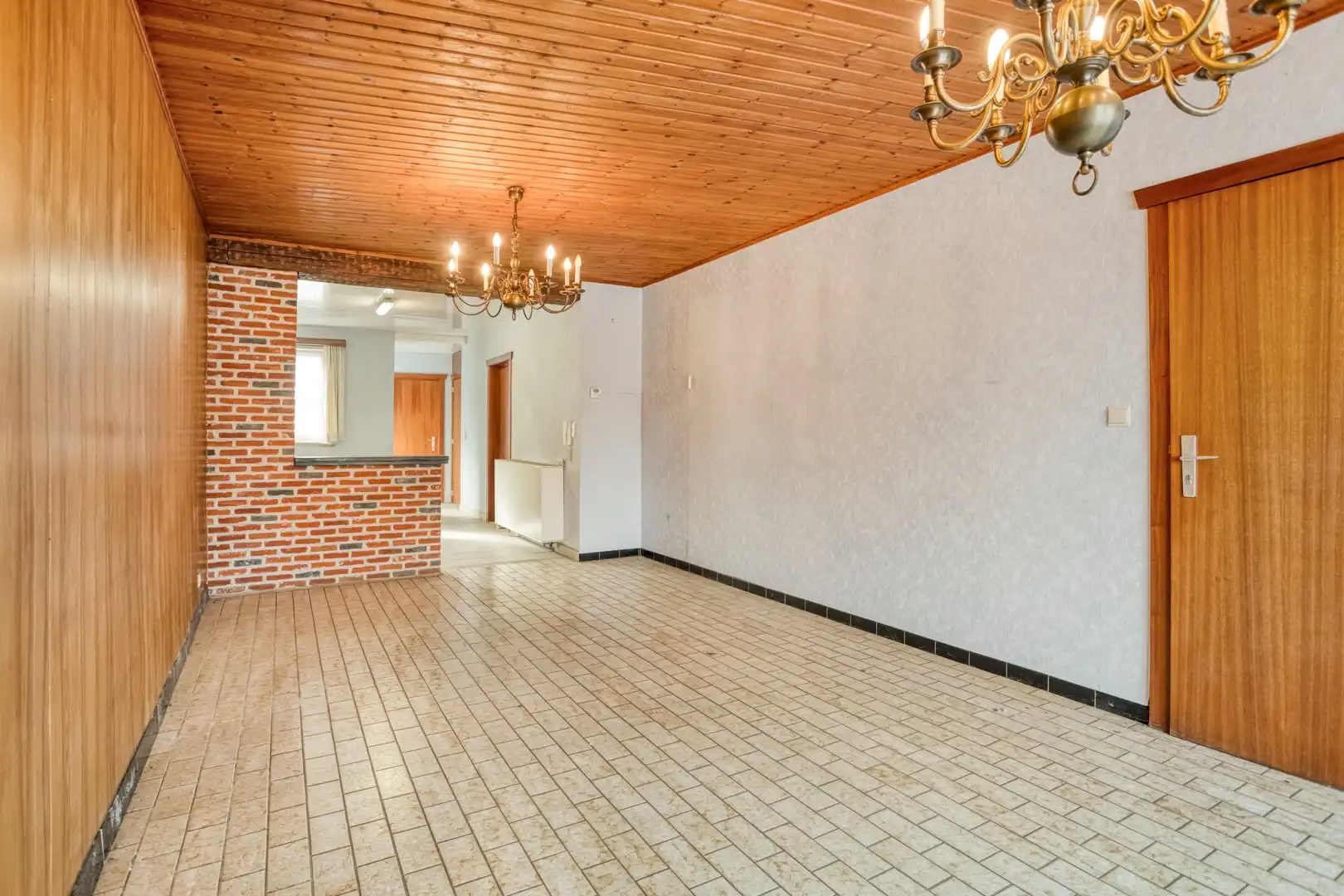 Te verbouwen opbrengsteigendom met twee vergunde appartement foto 12