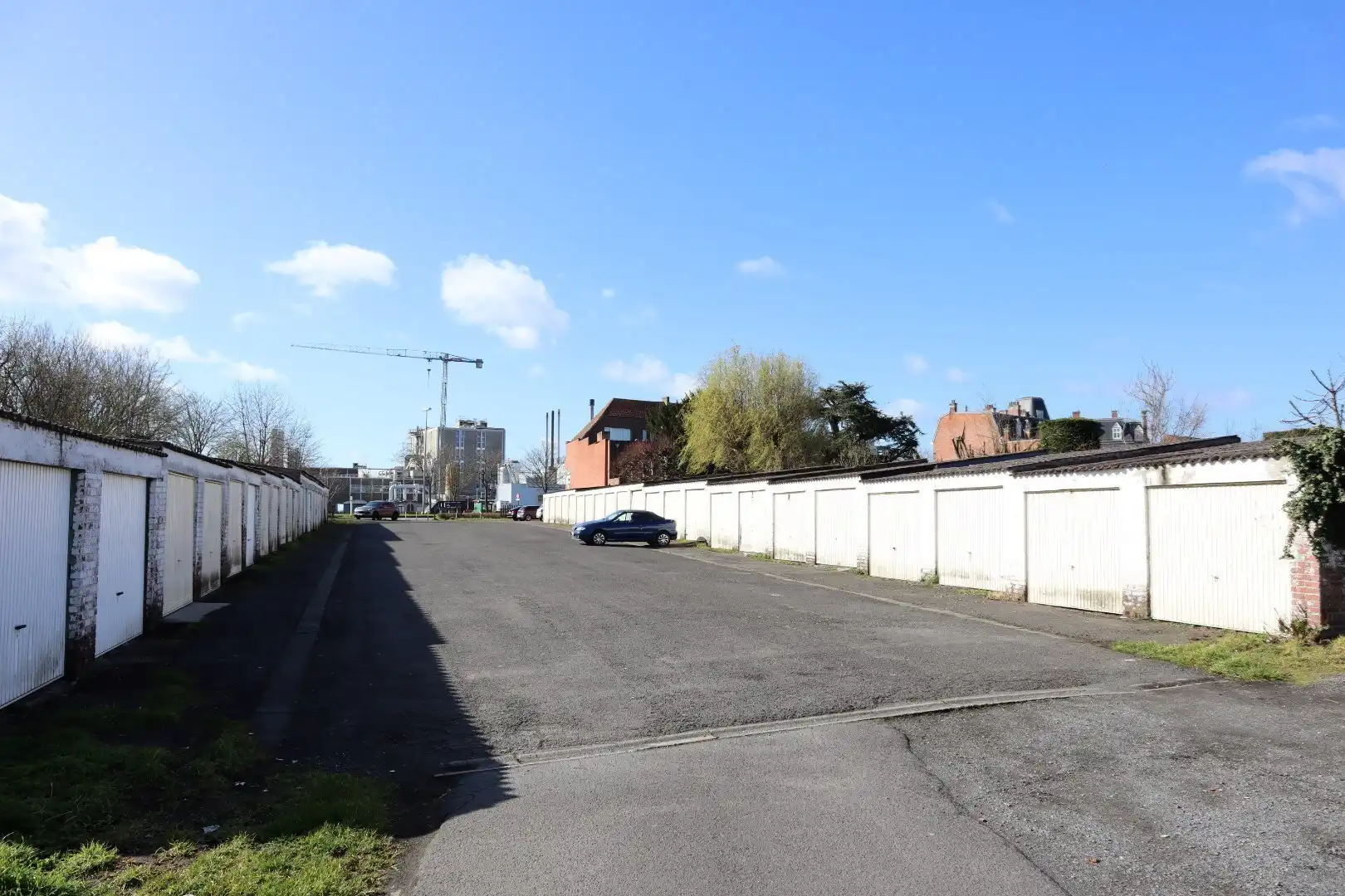 Ruime garagebox te huur in Brugge foto 5