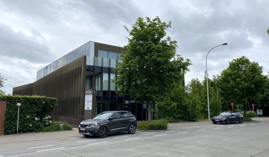 Gemeubelde kantoorruimte te huur in D-One te Kortrijk foto 16