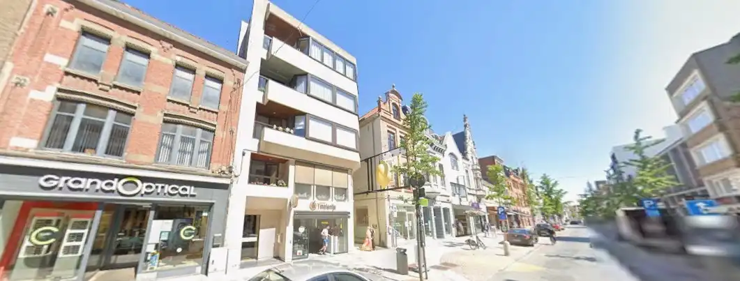 Handelspand op toplocatie in de Ooststraat te Roeselare – ca. 130 m² met brede etalage foto 5