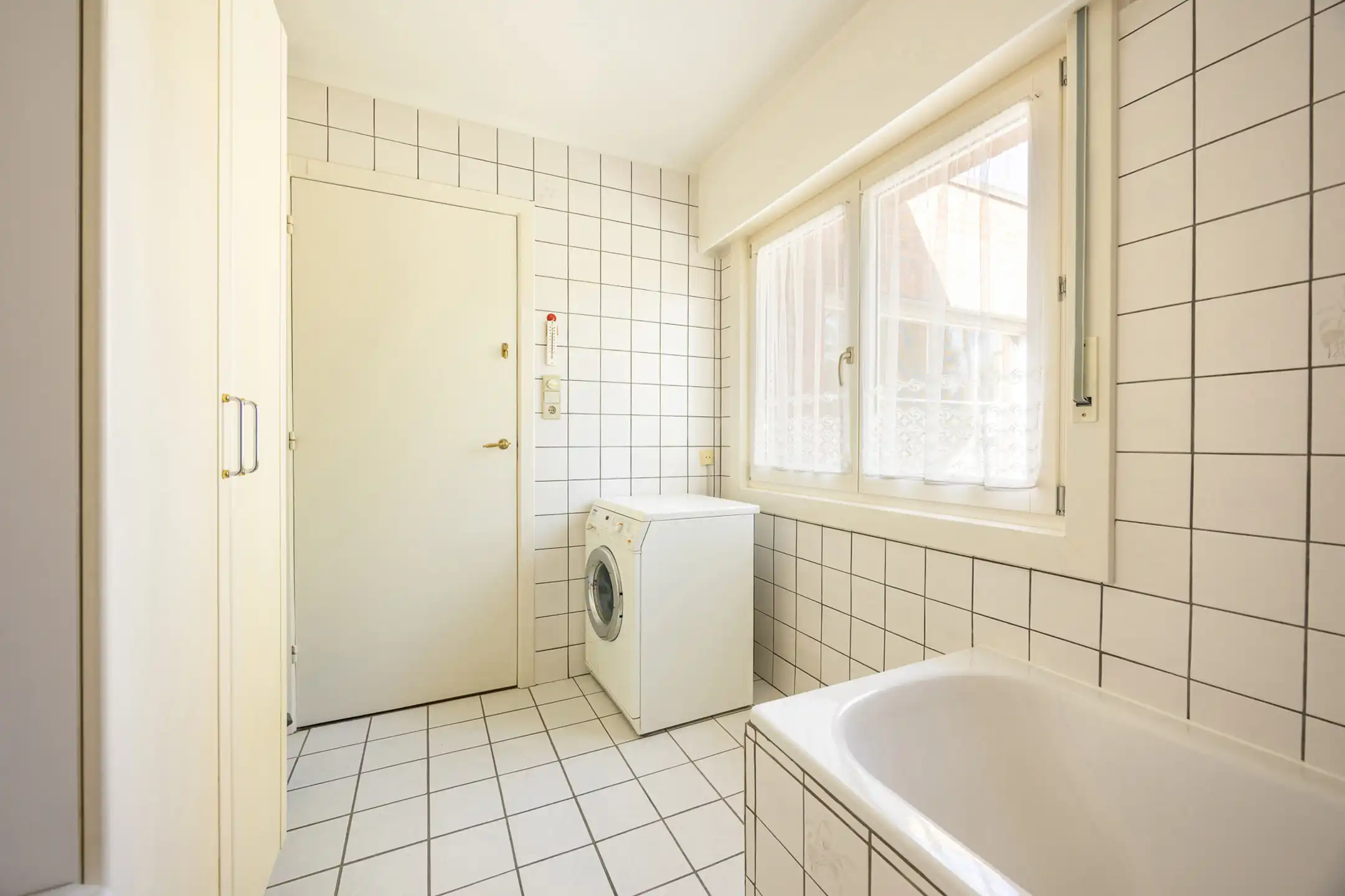 Charmante woning met 4 slpks op 742 m² met achteringang foto 19