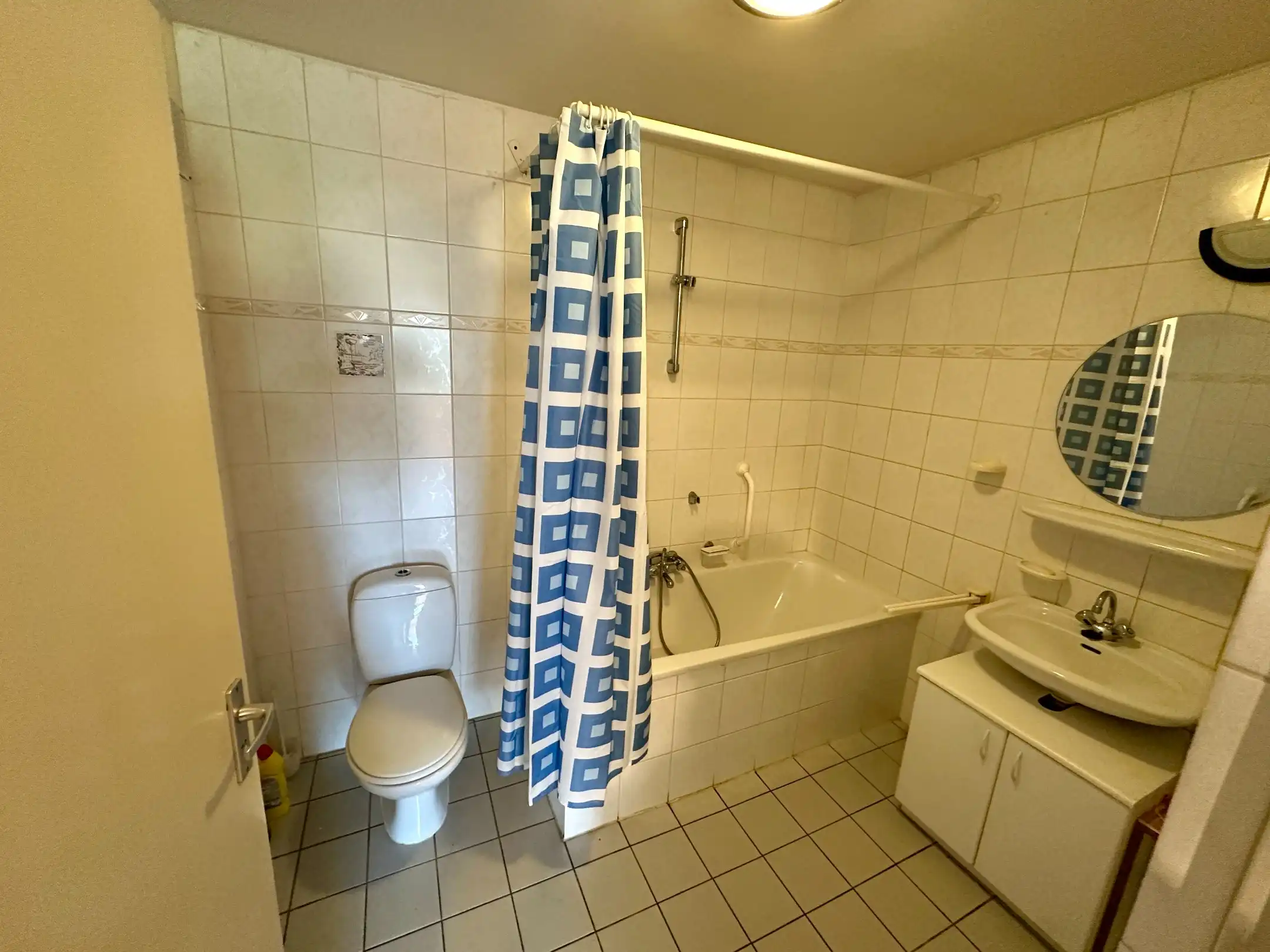 Gelijkvloers appartement met 2 slaapkamers, terras en privé garagebox foto 8