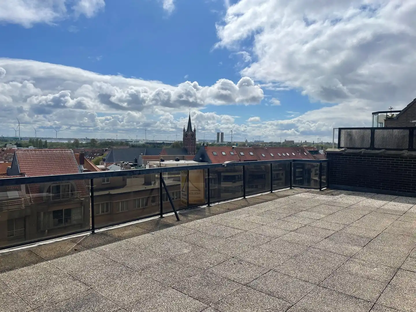 Prachtig dakappartement met 2 grote terrassen foto {{pictureIndex}}