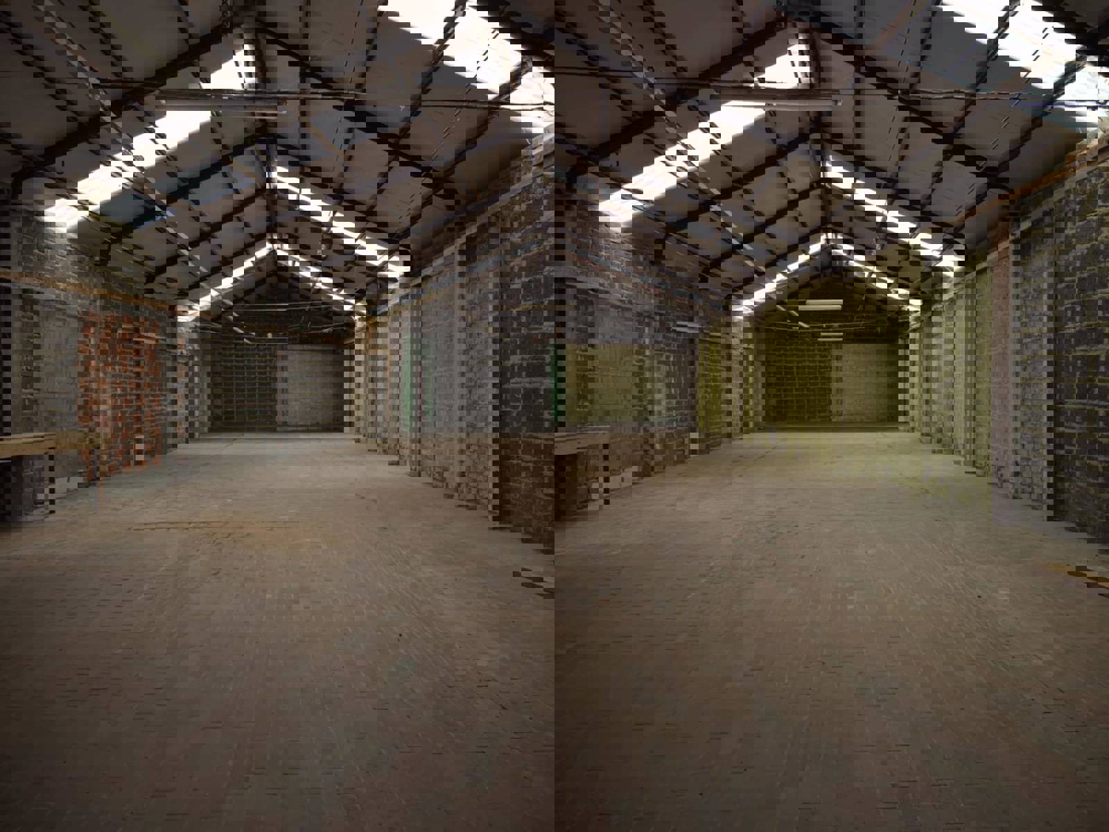 Opslagplaats van 350 m² nabij centrum Wetteren foto {{pictureIndex}}