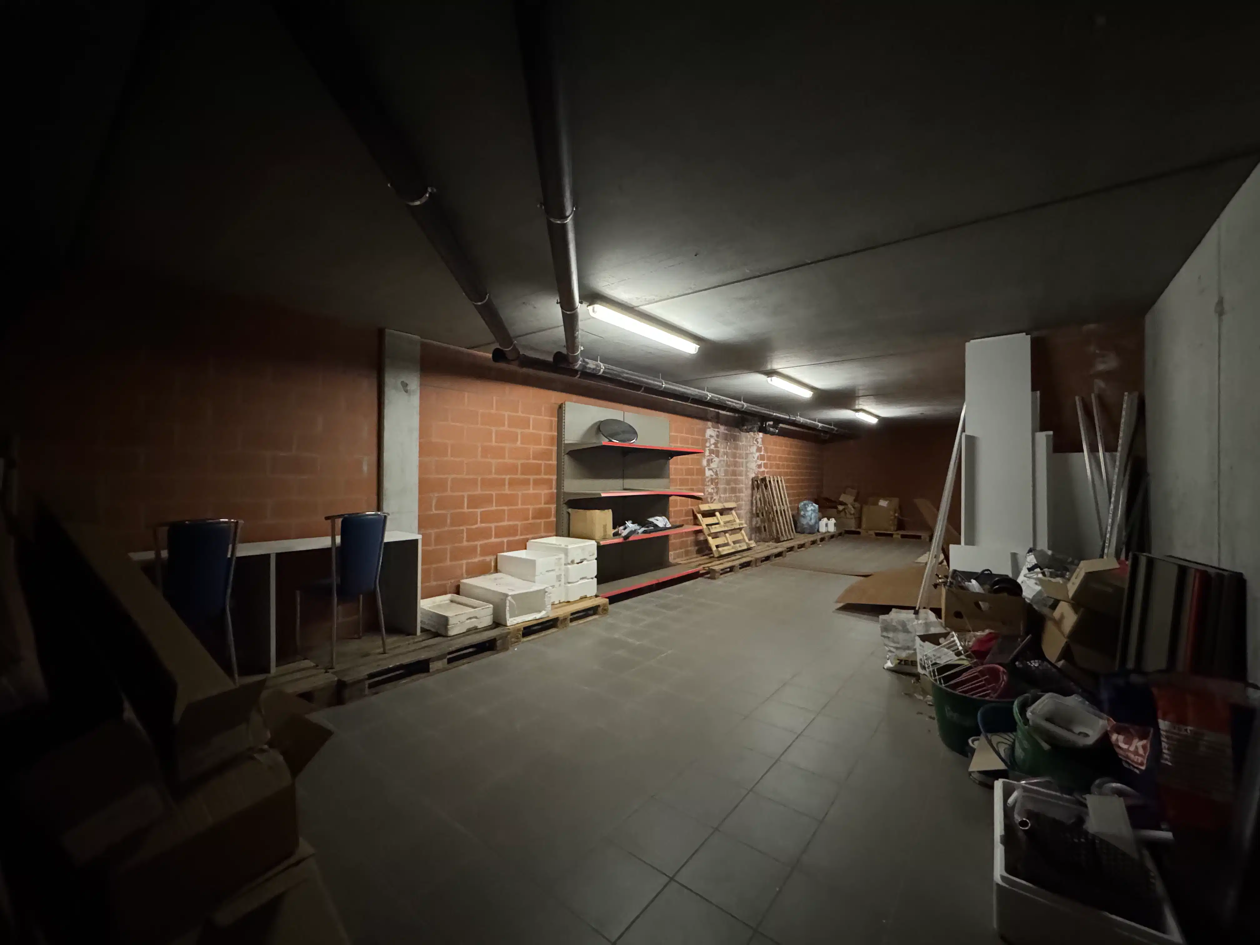 Handelsgelijkvloers 148m² + kelder 65m² foto 11