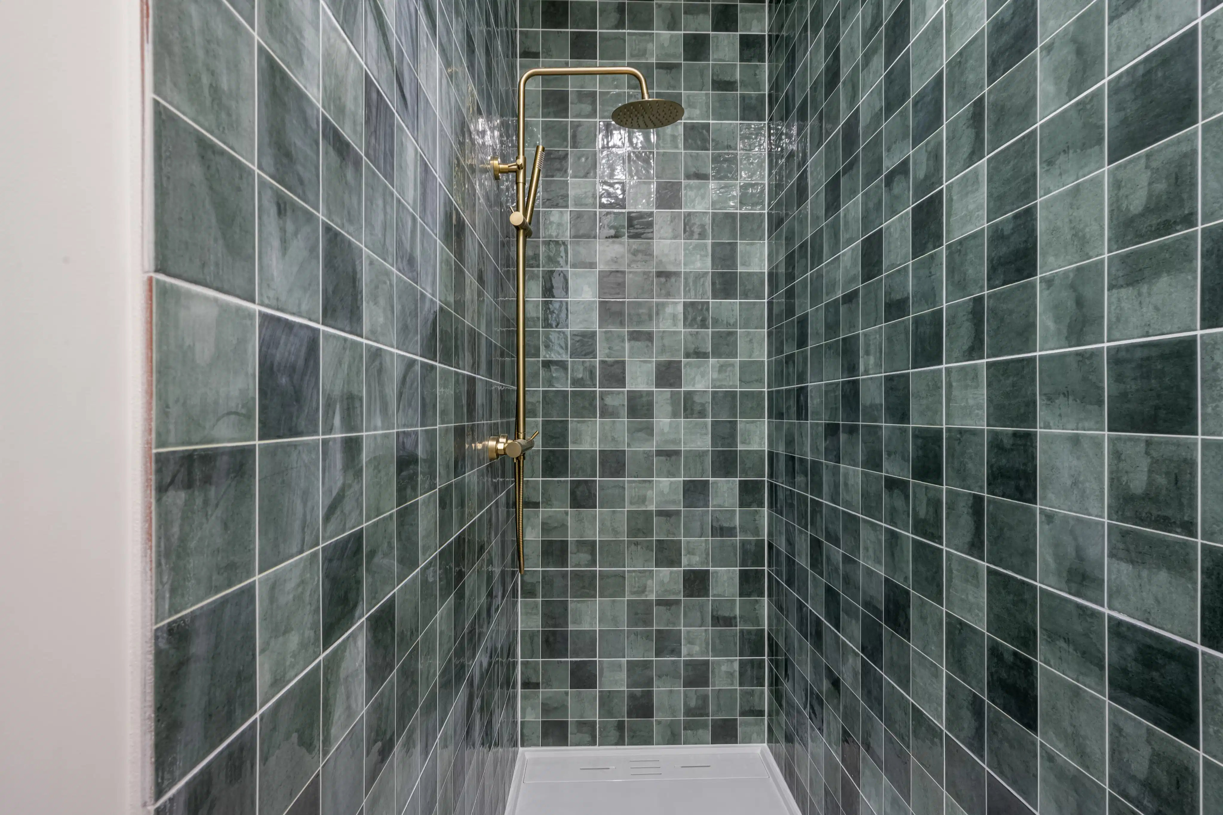 Excl. gerenoveerde herenwoning (3 entiteiten) aan het water foto 23