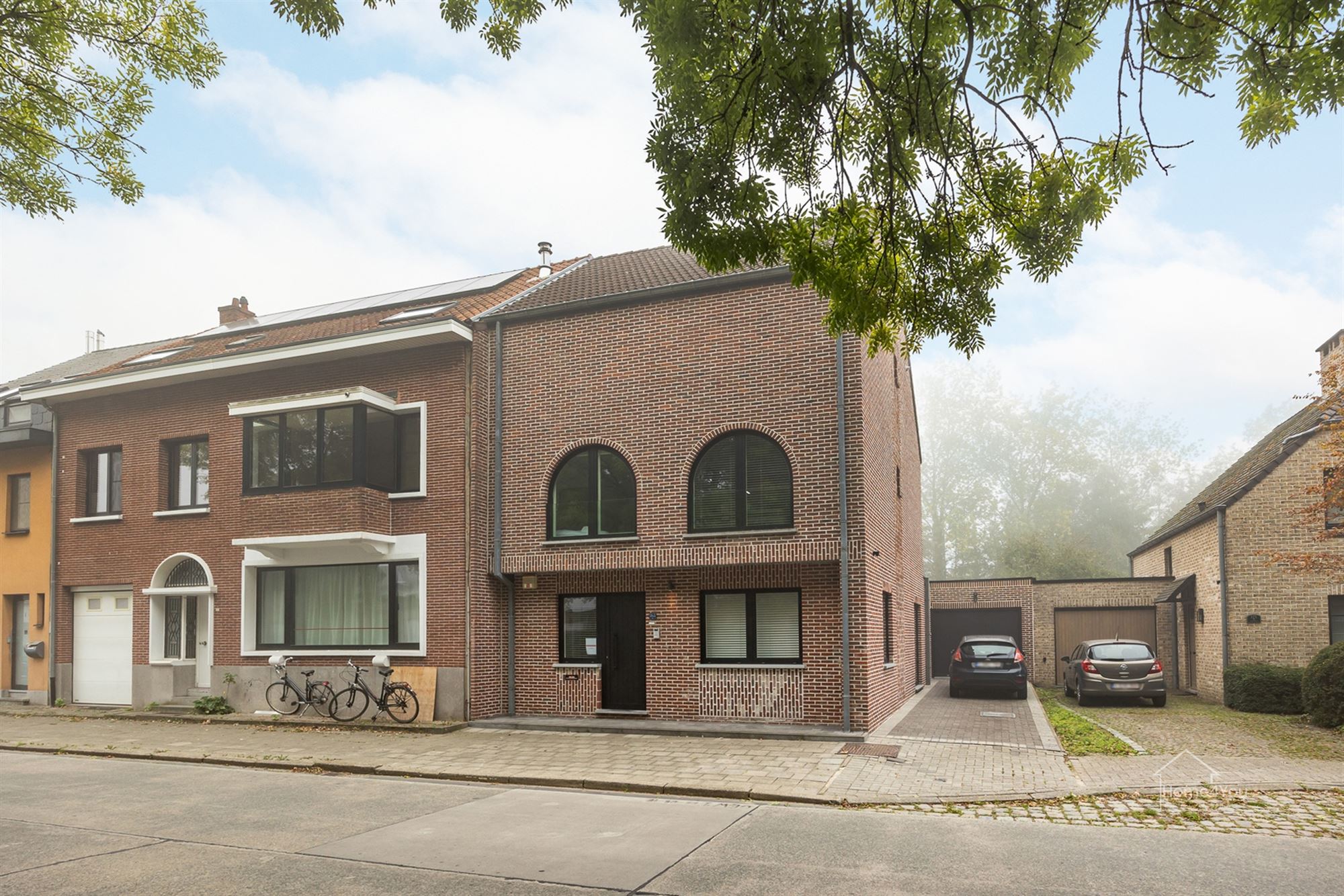 Instapklare gezinswoning met 4 slaapkamers en tuin foto 23