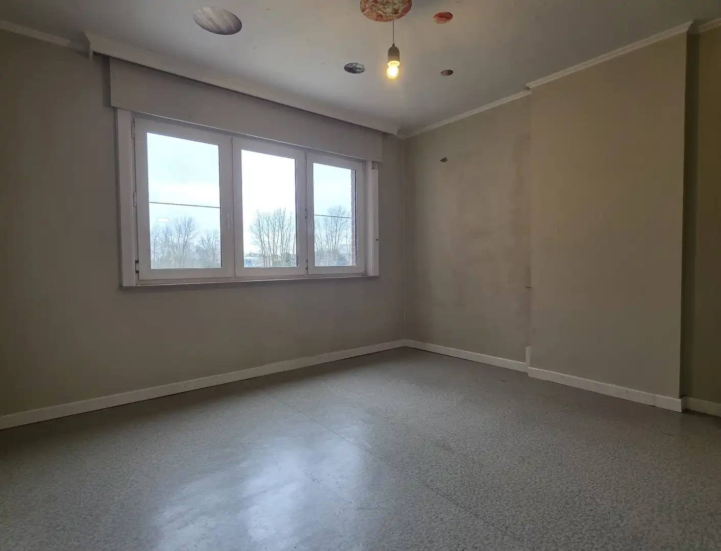 Sterke woning in beton met 3 garages, landelijke verzichten in Hulste. foto 12