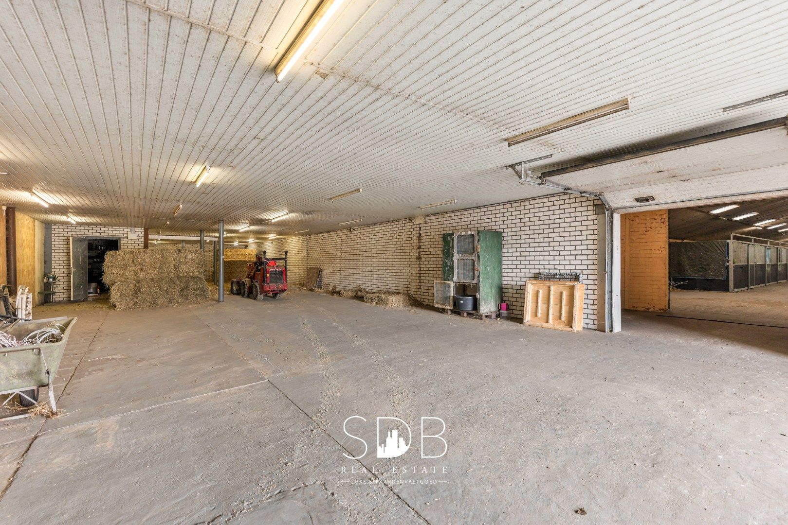 Boerderij met paardenfaciliteiten en graslanden op 14.490m² foto 13