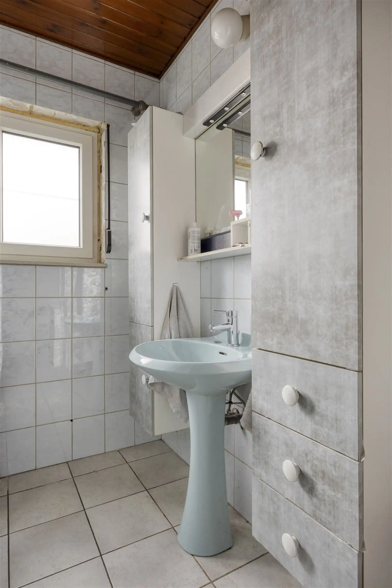 TE KOOP: Gerenoveerde woning met 3 slaapkamers te Heusden-Zolder! foto 10