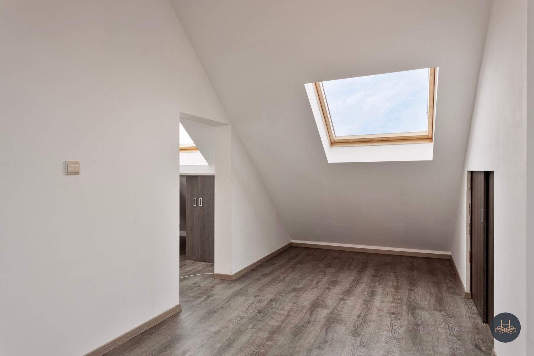 Ruime woning met veel potentieel op toplocatie foto 28