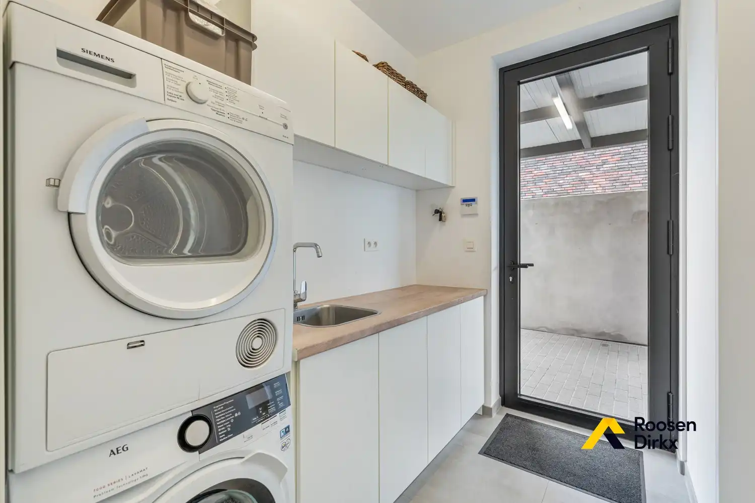Luxueuze gezinswoning met 3 slaapkamers en 2 badkamers op toplocatie foto 15