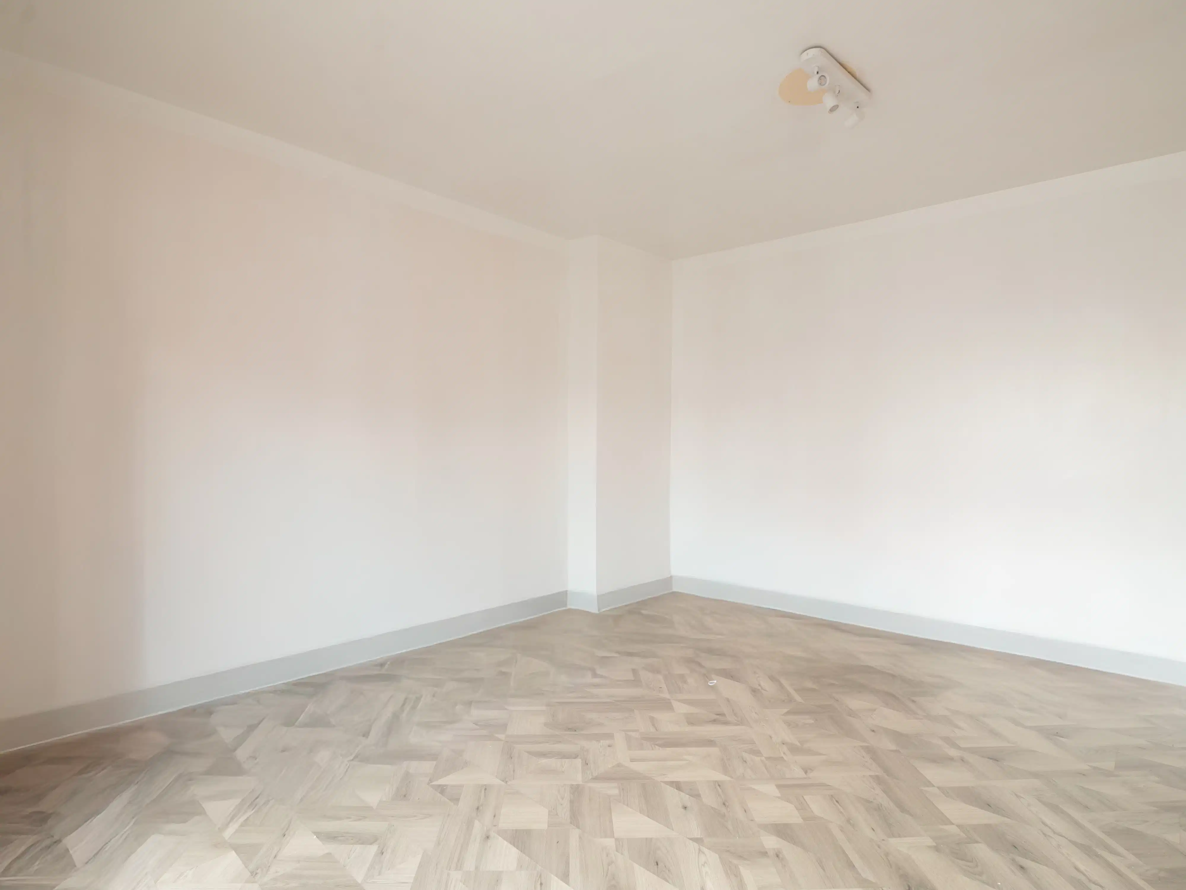 Handelspand met 2 appartementen op toplocatie foto 7