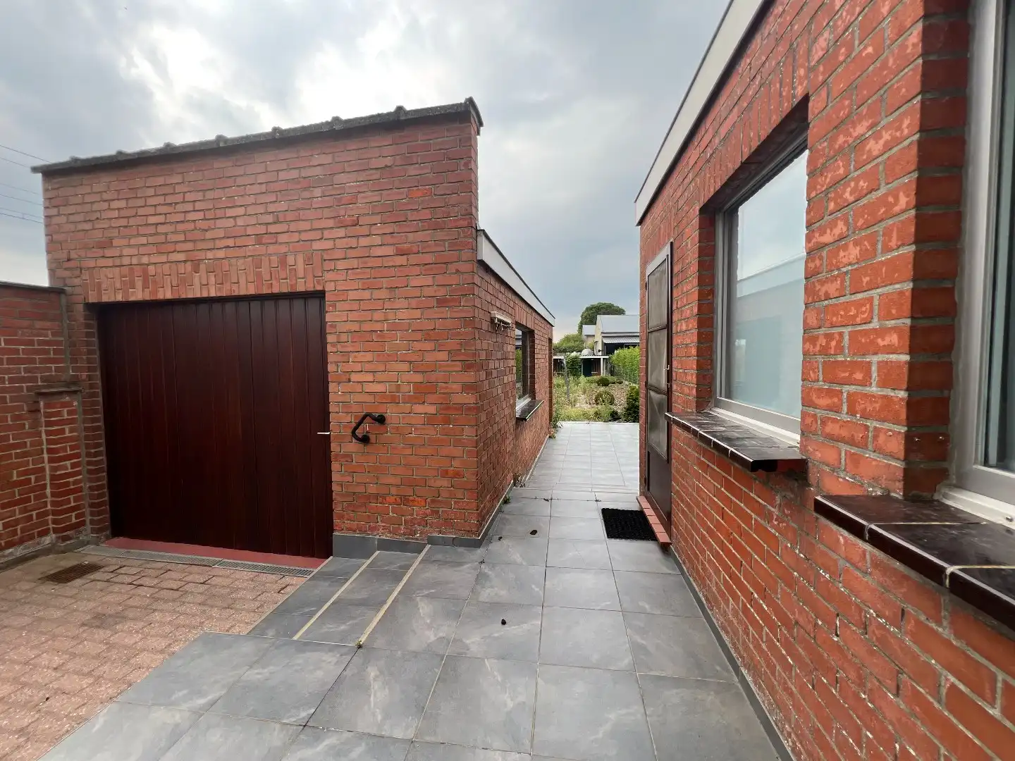 Halfopen bebouwing met 3 slaapkamers en garage te Vlamertinge foto 11