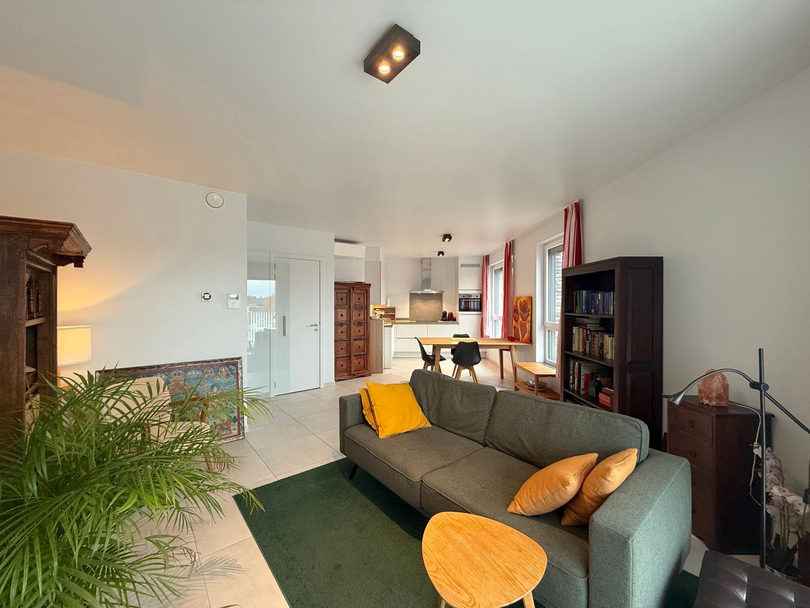 Zongericht appartement met ruim terras foto 3