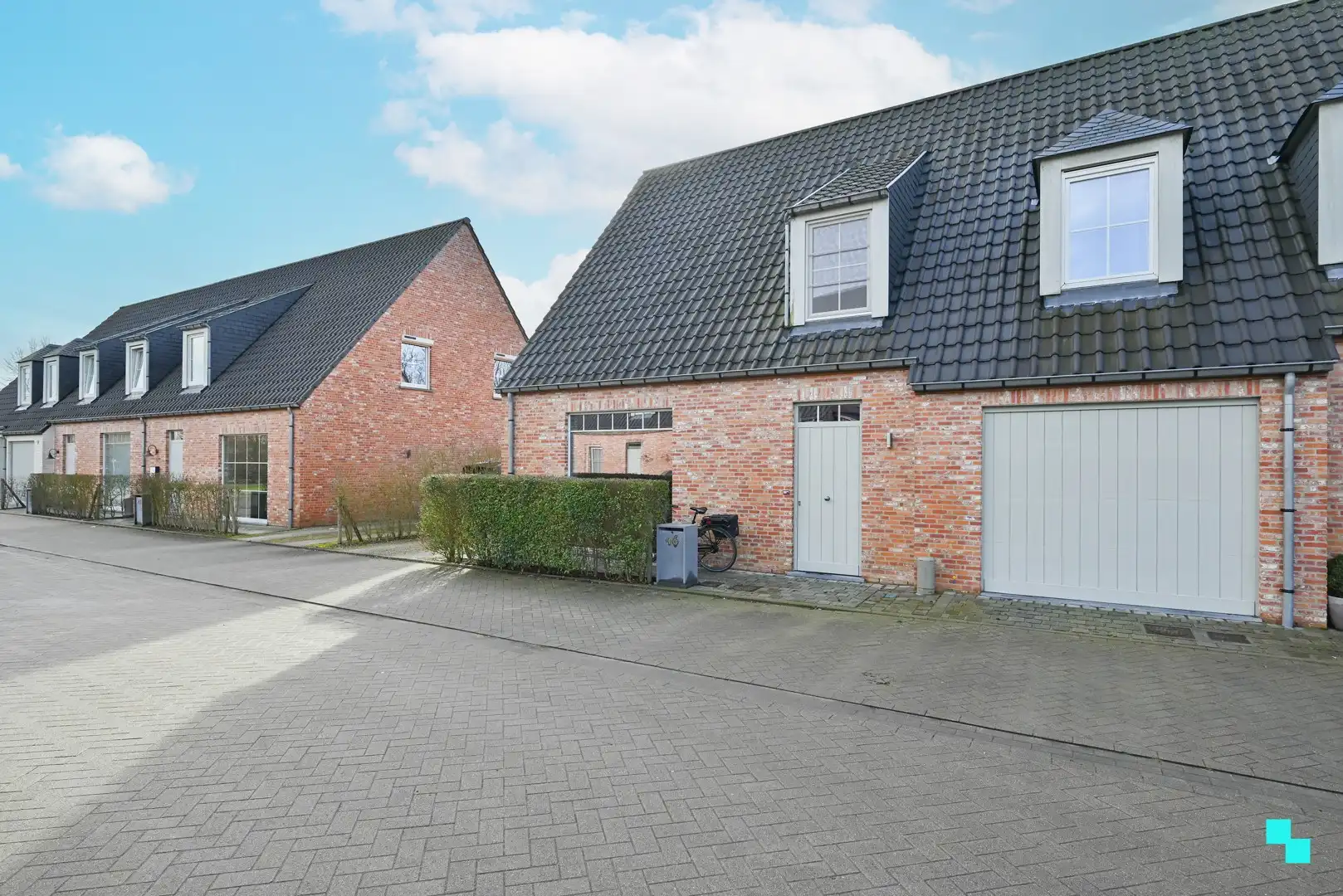 Instapklare, energiezuinige halfopen bebouwing in Oostrozebeke foto 23