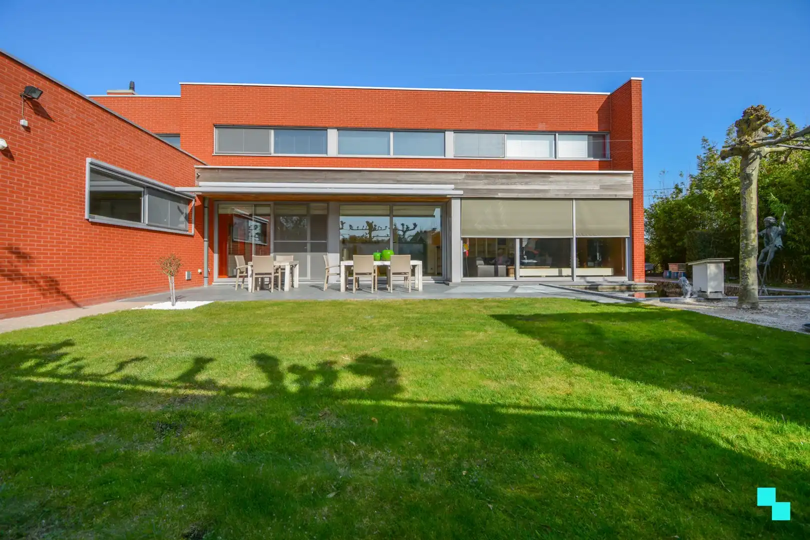 Bijzonder lichtrijke en verrassend ruime villa te Hooglede foto 28