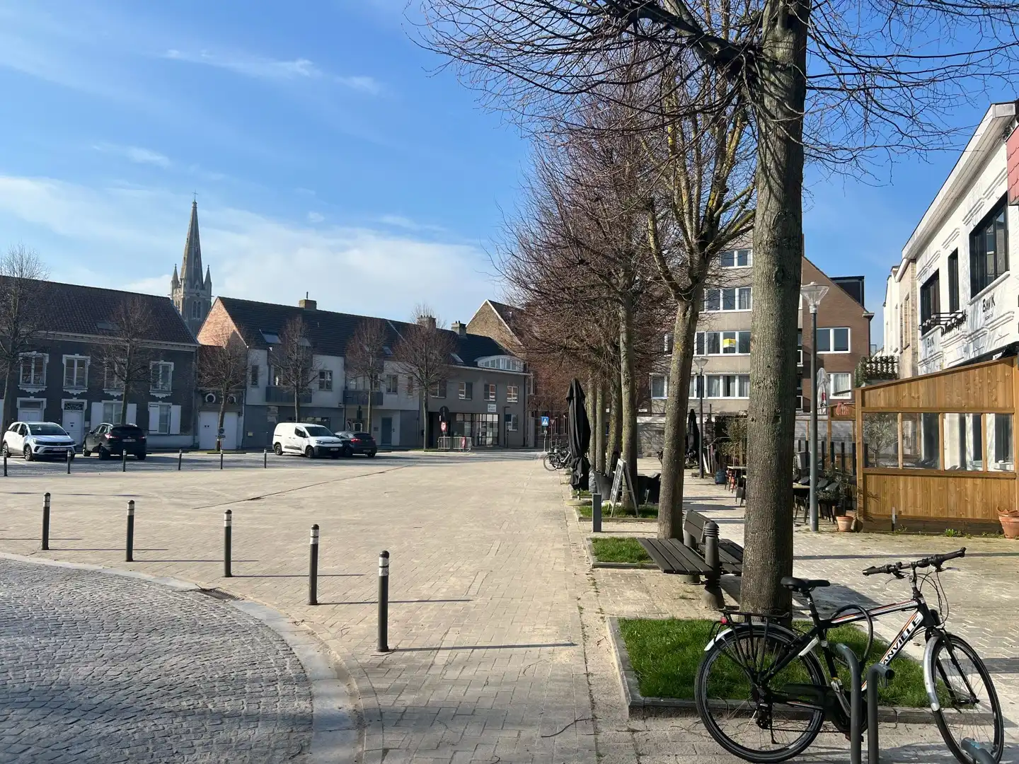 Gelijkvkoers appartement op de markt van Oudenburg foto 12