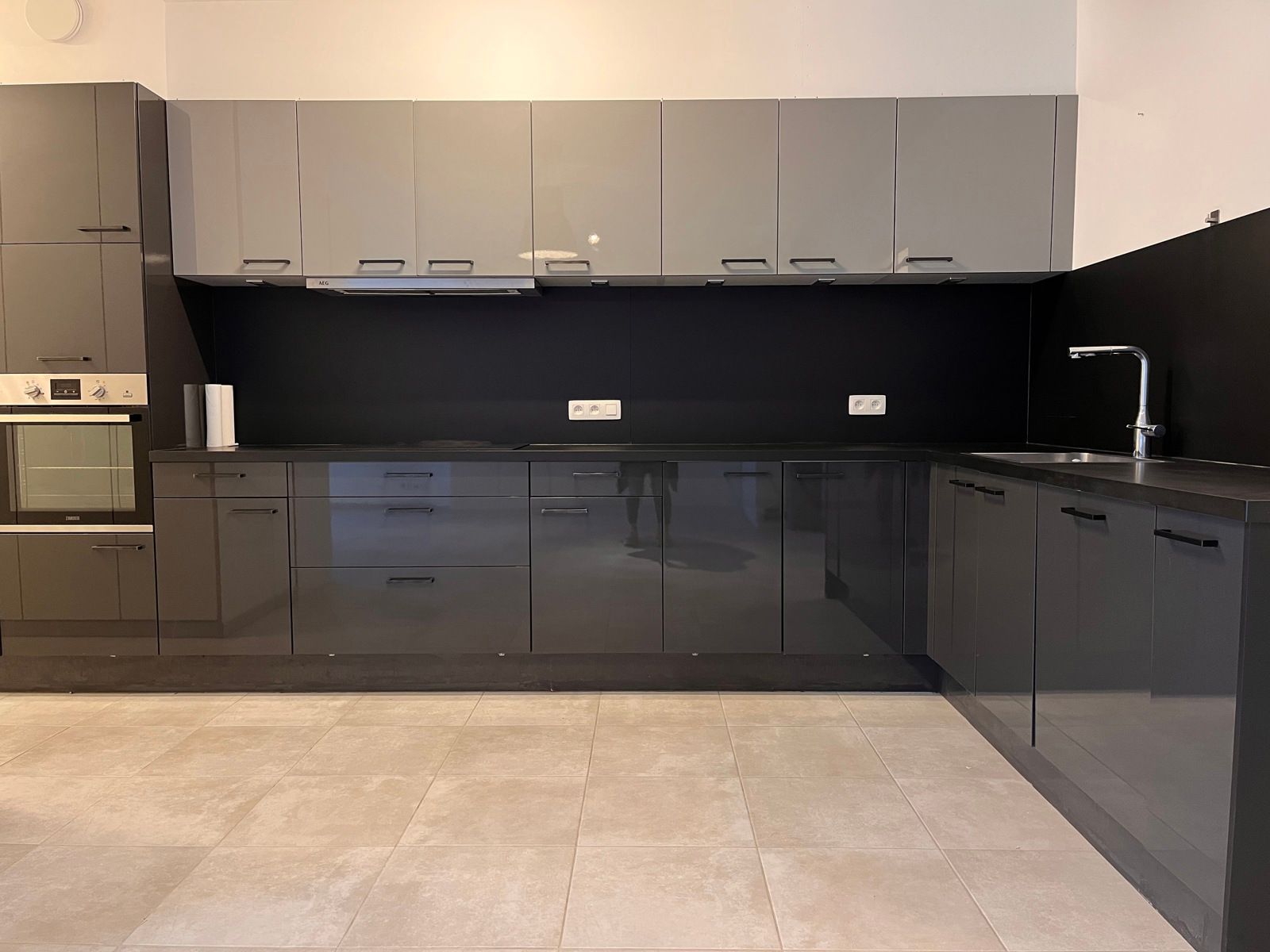 Gelijkvloers appartement te huur + garage foto 4