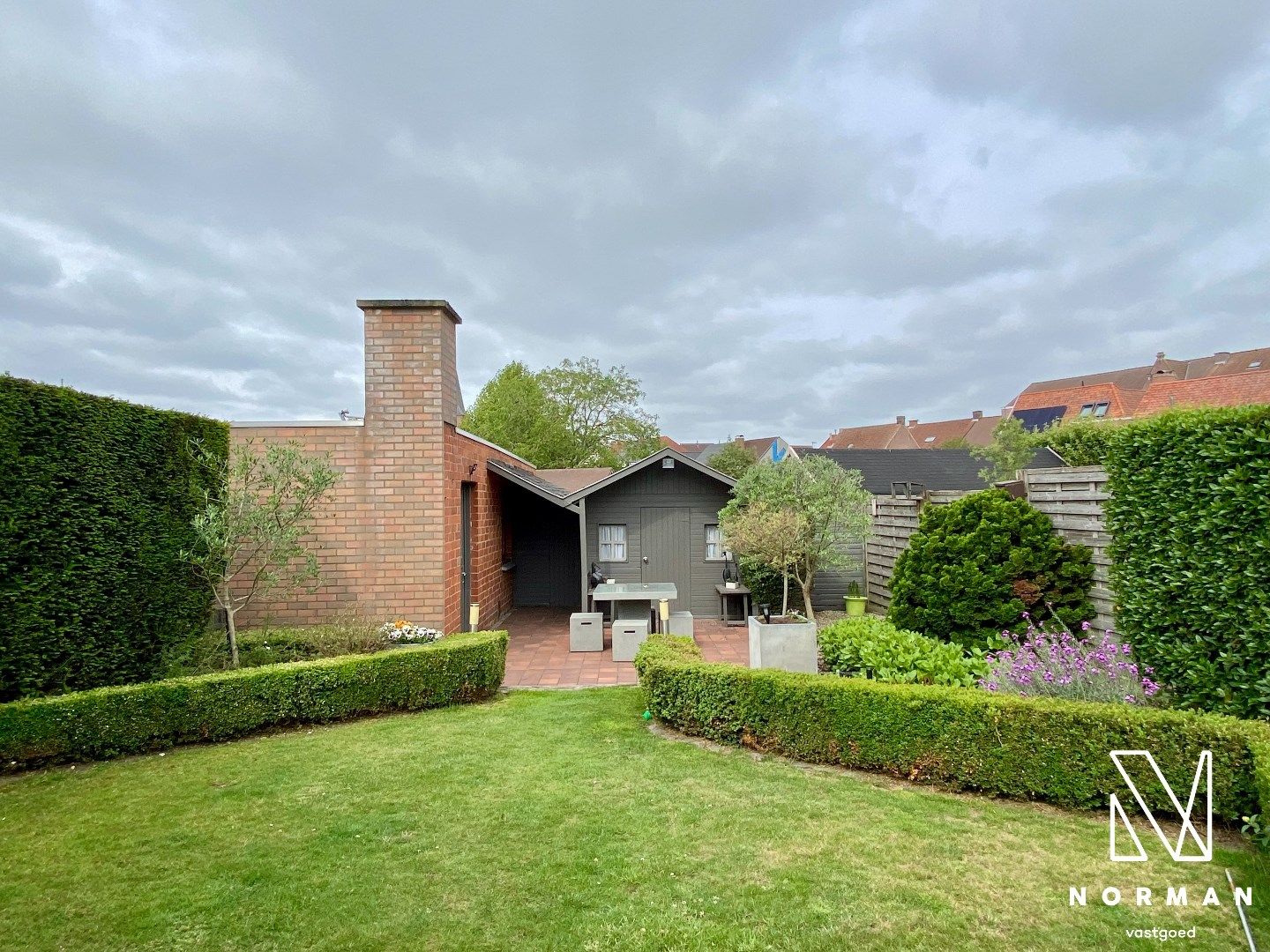 Gelijkvloerse alleenstaande woning in hartje van Hulste met 3 slaapkamers en garage foto 16
