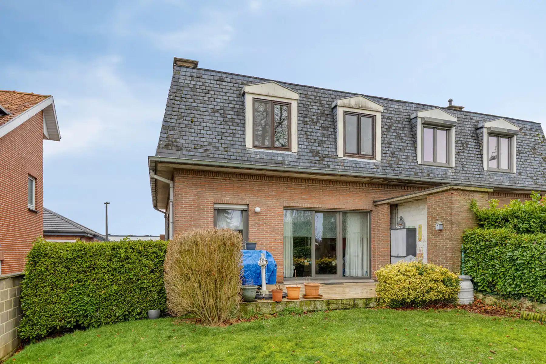 Ruime familiewoning (HOB) met garage en tuin! foto 18