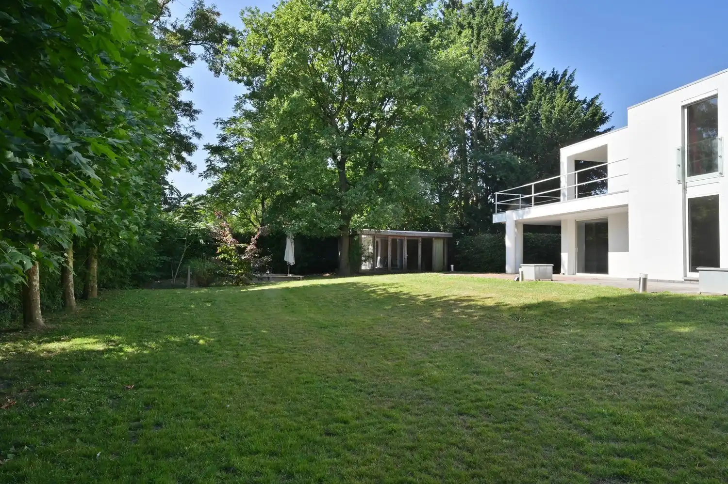 Moderne villa met ruime leefruimte, 4 slaapkamers en 2 badkamers op 13 are in gegeerde buurt Neerharen- Lanaken foto 40