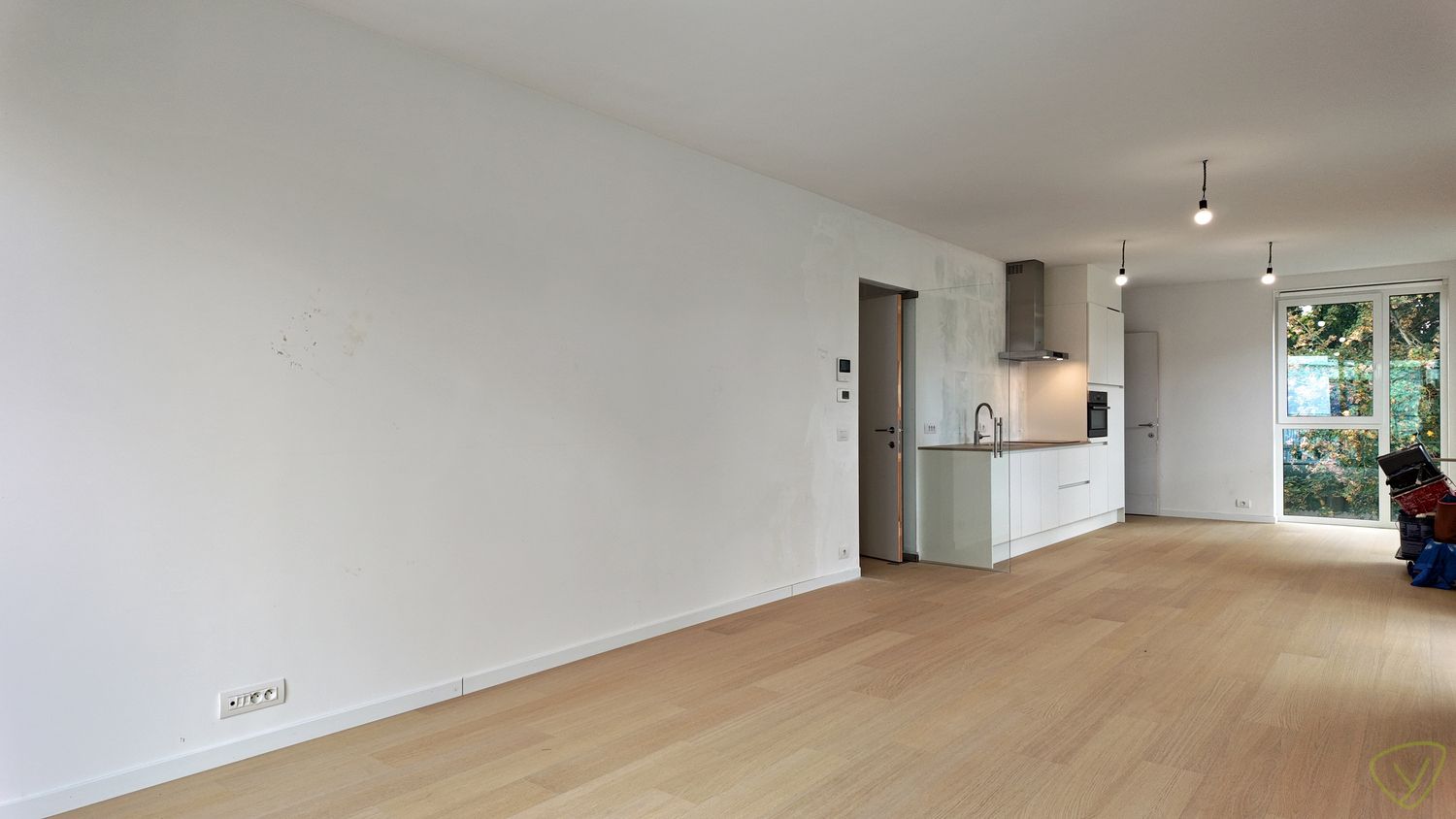 Energiezuinig 2-slaapkamerappartement met terras en parking! foto 7