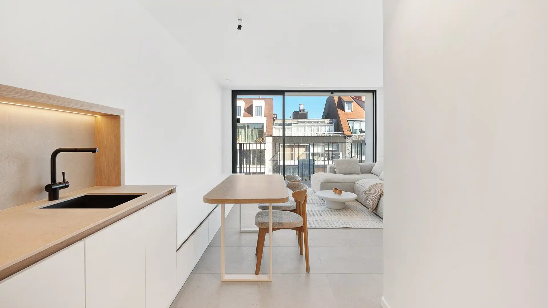 Prachtig nieuwbouw appartement met zijdelings zeezicht in het centrum van Knokke. foto 5